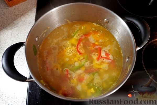Суп с кукурузой, фасолью и овощами (суккоташ)