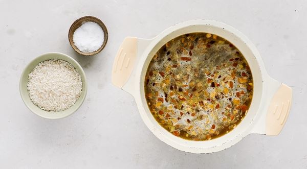 Крем-суп из сухих белых грибов со сливками