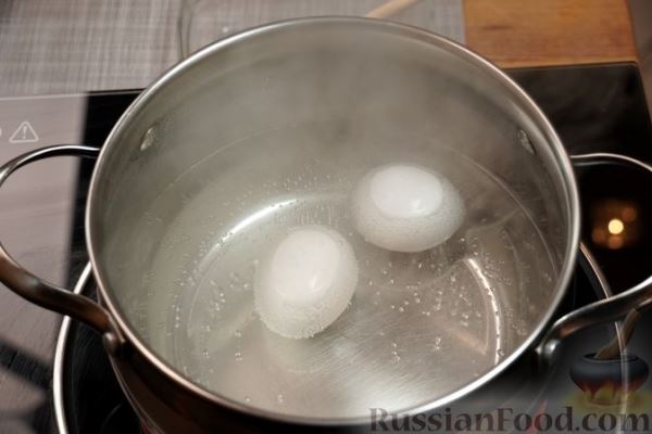 Салат из рыбных консервов с яйцом: 6 фото в рецепте